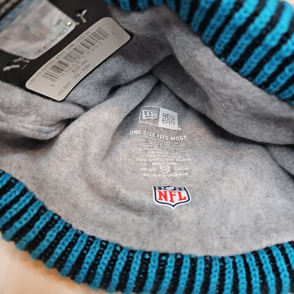 Carolina Panthers New Era 2019 NFL Sideline Home Official Sport Knit Beanie Hat - Picture 3 of 5